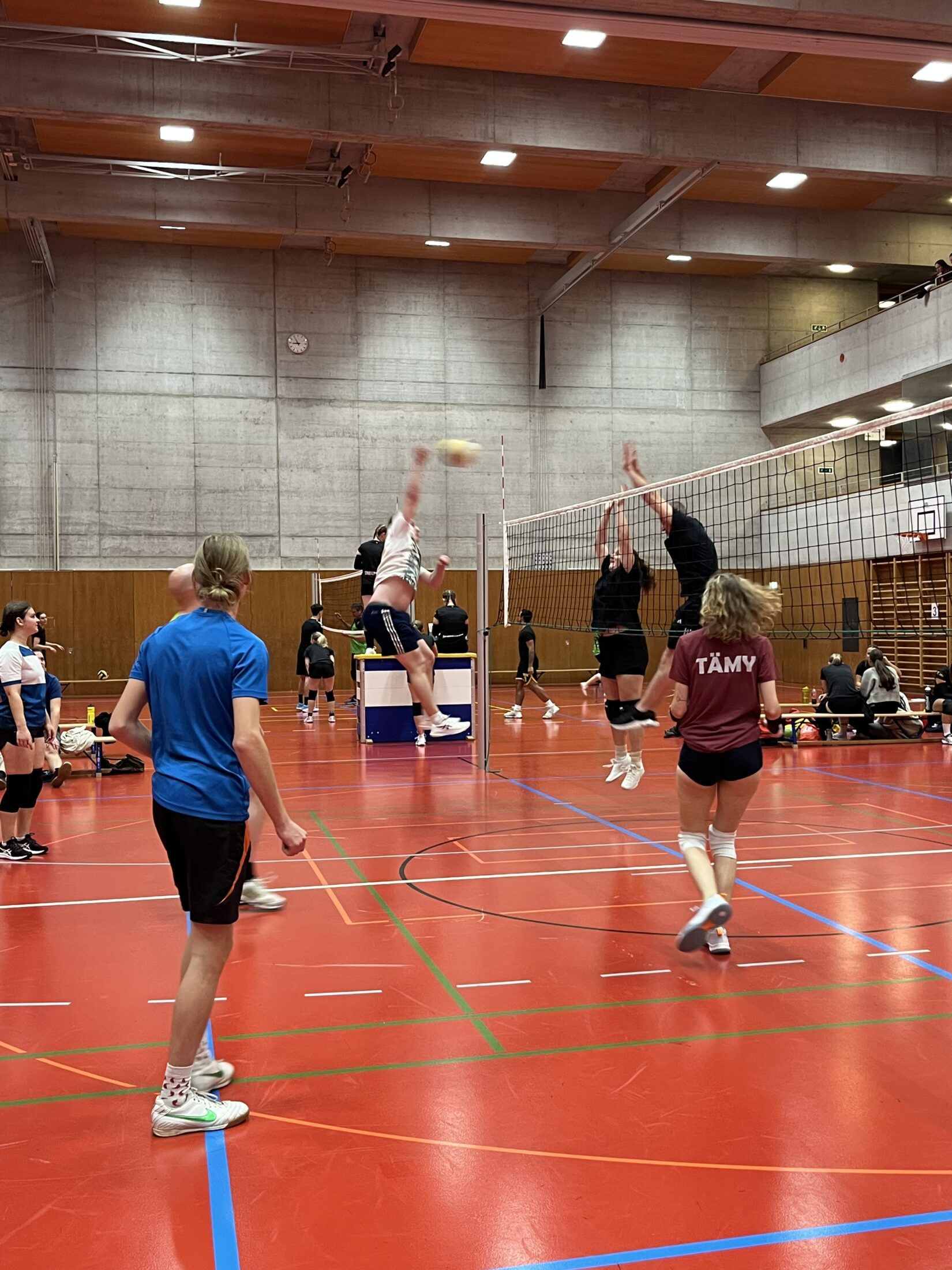 Volleyballnacht 25_10